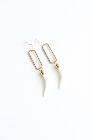 Niho Nui - White & Gold Statement Earring