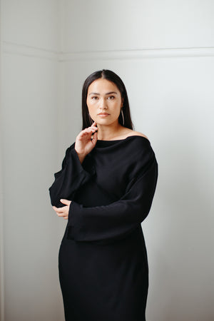 Toa – Long Sleeve Cowl Neck Dress in Black